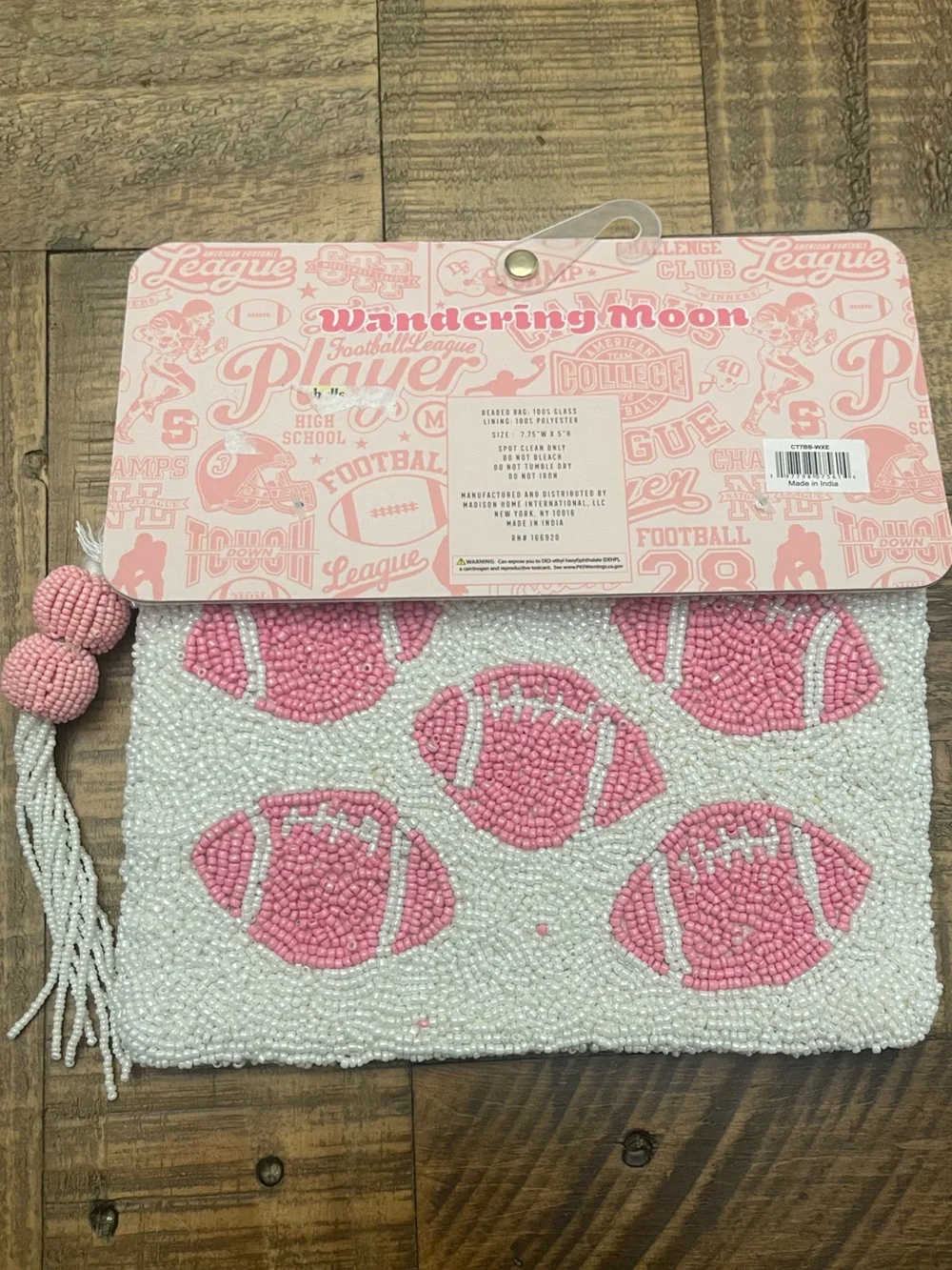 Wandering Moon 